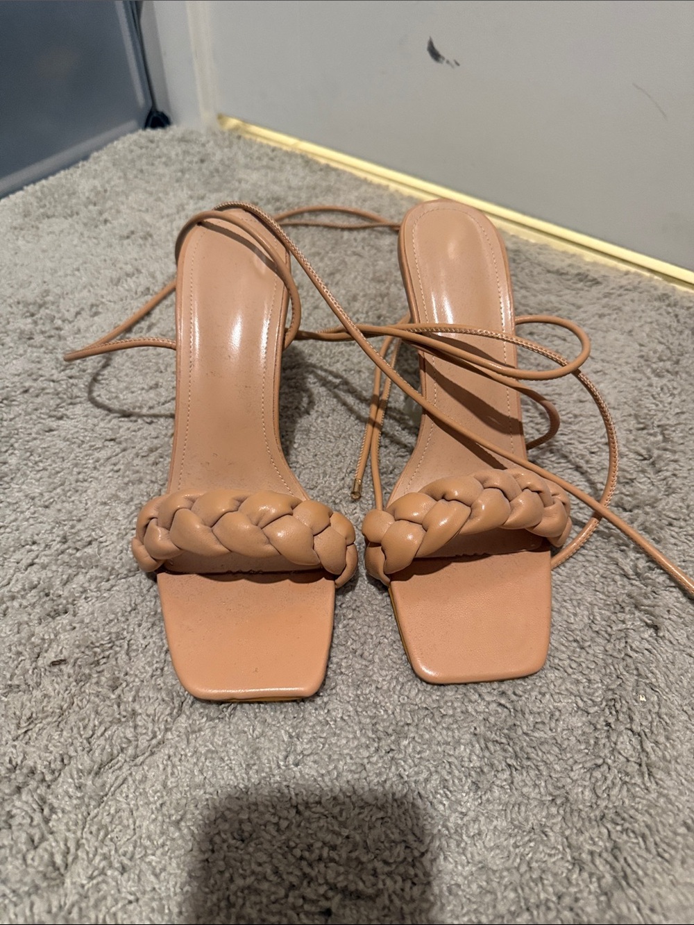 Women’s Braided Strappy Sandals in Tan